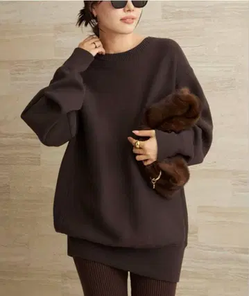 Plage 플라주 les Tendre brown 맨투맨