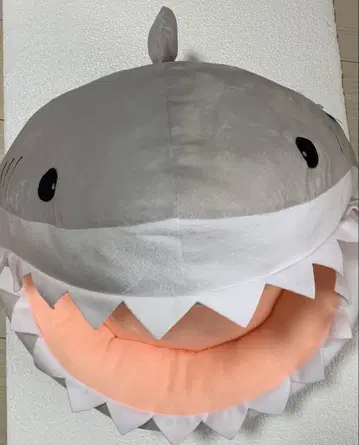 샤크 좌식 봉제 인형