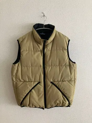 FEATHERED FRIENDS 베이지 다운 베스트 L