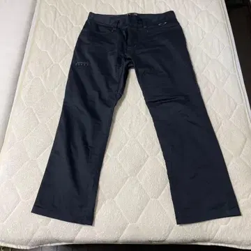 Oakley 블랙 스트레이트 팬츠 L