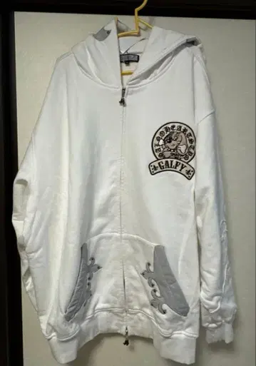 CALFY 화이트 후드 부착 후드티