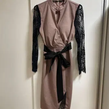 쥬얼스 드레스 레이스 소매 리본 포함 랩 드레스