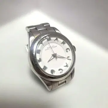 마크 제이콥스 실버 손목시계