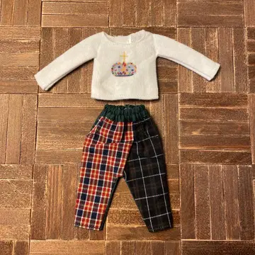 데코니키 아웃핏