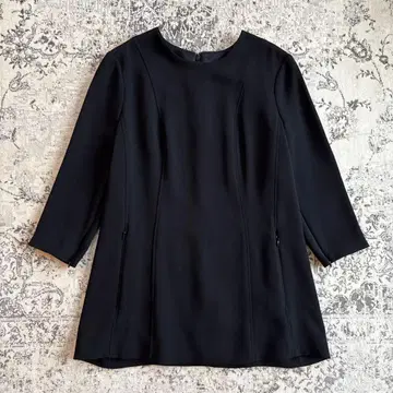 Theory 블랙 오부 소매 상의