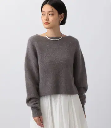 아파트 바이 로리 CN 라쿤 네이비 보트넥 풀오버 니트