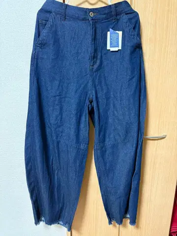 [택 포함 미사용 새상품] Niko and - 셀프 컷 배럴 팬츠