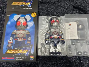 베어브릭 가면라이더 블레이드 400% 피규어