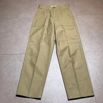 더 신존 베이커 팬츠 밀리터리 베이지 34