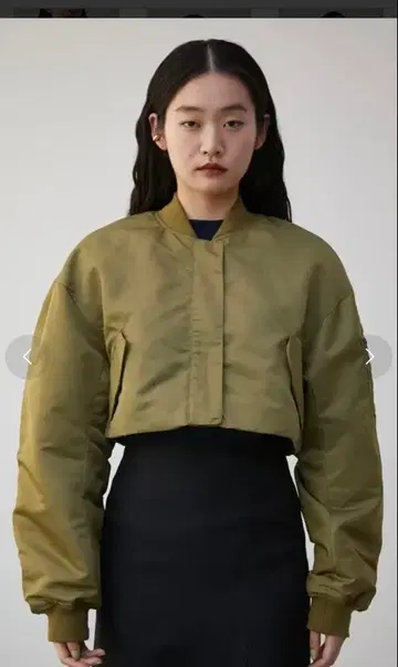 [ 새상품 ] AZUL BY MOUSSY 백턱 볼륨 숏 MA-1