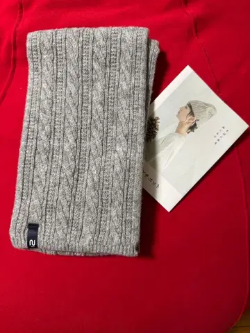 그레이 케이블 짜임 머플러 n