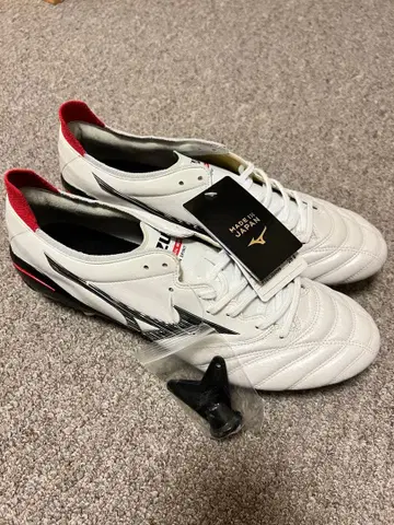 새상품 선착순 미즈노 모렐리아 네오4 MIX 교체용 28.5 SG