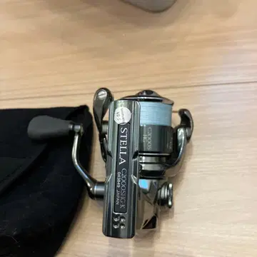 SHIMANO STELLA C2000 스피닝 릴