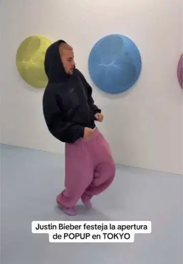 Skylrk 도쿄 팝업 한정판 후드티