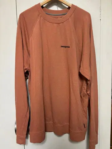 patagonia XL 오렌지 긴팔 트레이닝복