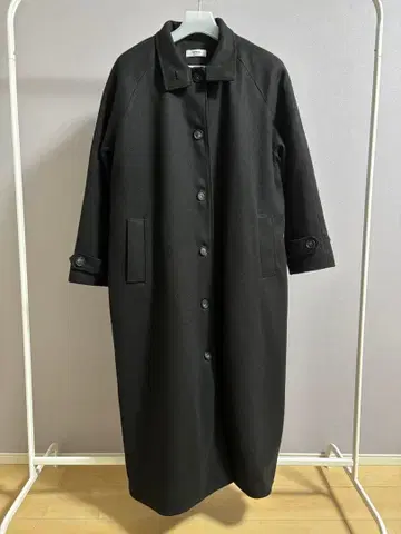 하이넥 롱 코트