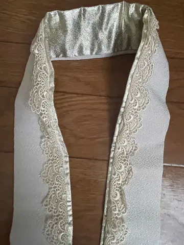 레이어트 카라 성인식