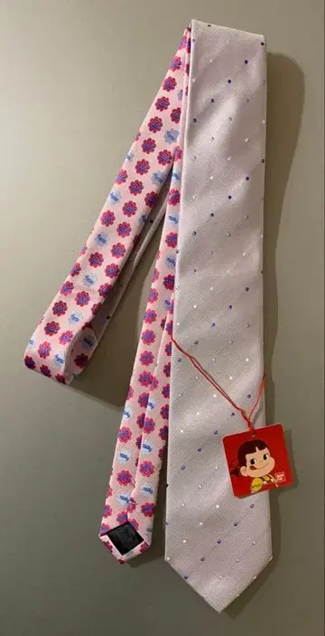 반다이 FUJIYA 후지야 페코짱 밀키 넥타이