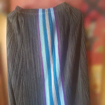 브리즈 블랙과 파랑의 스트라이프