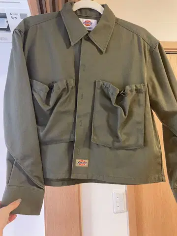 Dickies PHEENY 올리브 그린 커버올