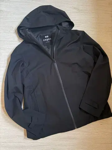 유니클로 블록테크 후드티