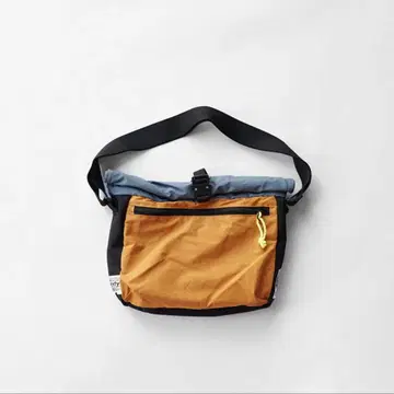 MT. RAINIER DESIGN 마운트레이니어 숄더백