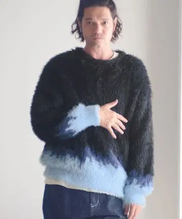 ADAMPATEK 포근포근 그라데이션 스웨터