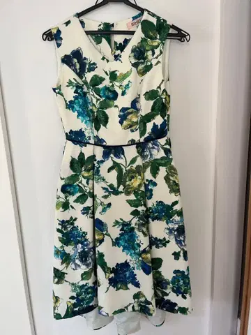 AIMER 에메 꽃무늬 원피스 드레스