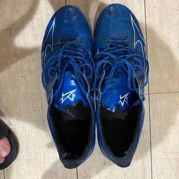 미즈노 알파 축구화 파랑