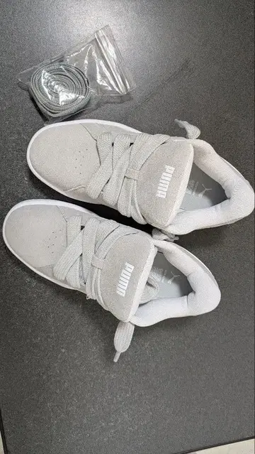 Puma 스니커즈