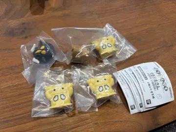 나란히 서세요. 괴수 씨 (울트라 괴수판)