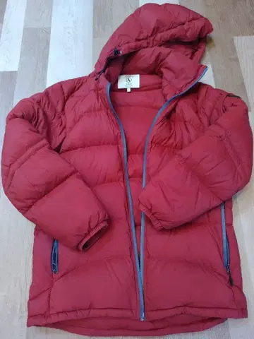 AIGLE 후드 부착 레드 다운 자켓 M