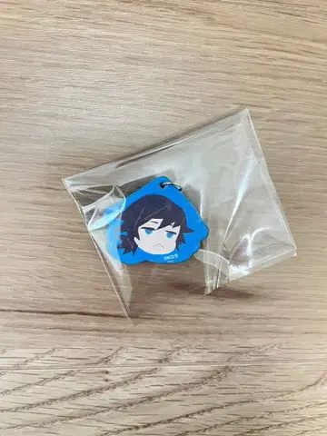 귀멸의 칼날 토미오카 기유 이상한 얼굴