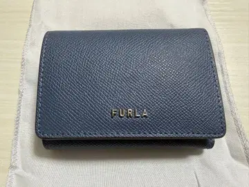 FURLA 네이비 3단 폴더형 지갑