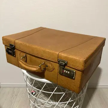 가죽 아타셰 케이스 브라운