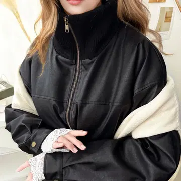 [택 포함 새상품] 리브 터틀 오버 사이즈 인조 가죽 자켓 M