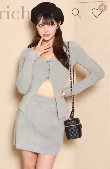 다리치 darich 그레이 셋업 가디건과 스커트