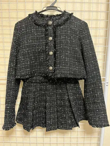 트위드 자켓 x 플리츠 미니 스커트 셋업