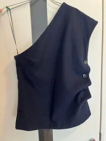 Kayle 25FW 원숄더 베스트