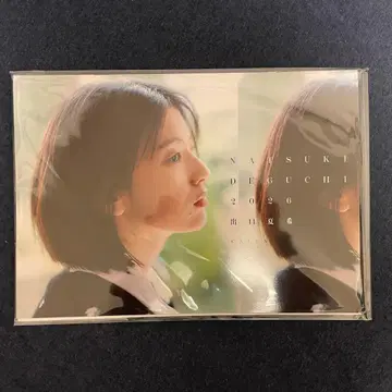 데구치 나츠키 벽걸이 달력