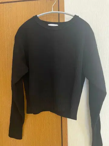 슬로브 이에나 / 니트