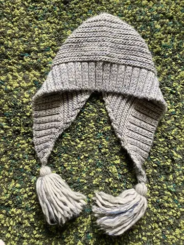 Knitting cap .