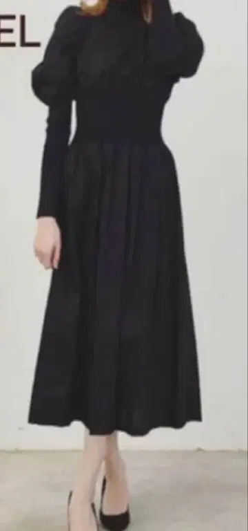 snidel 블랙 퍼프 슬리브 롱 드레스