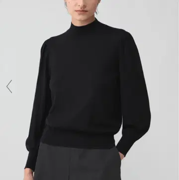 theory luxe 하이넥 니트