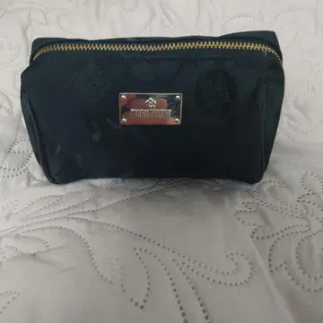 MARY QUANT 파우치