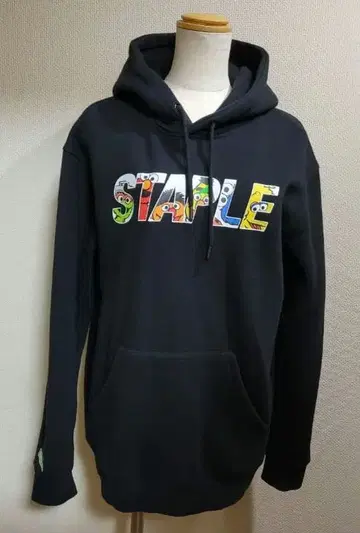 STAPLE 세서미 스트릿 후드티 블랙