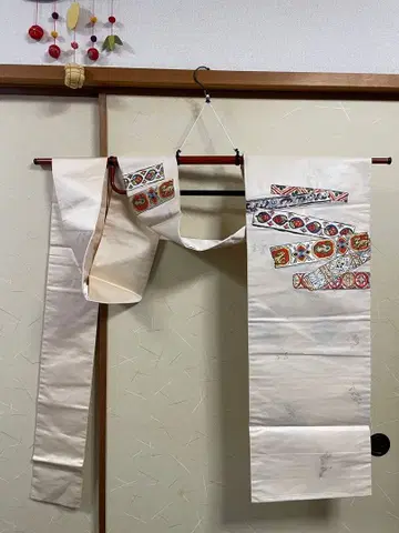 나고야 오비 다채로운 무늬 크림색