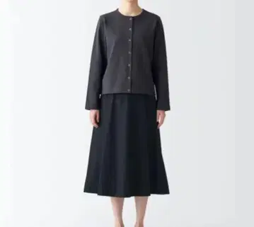 택 포함 새상품 무인양품 고밀도 트윌 턱 스커트 XL