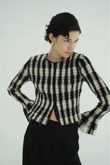 CLANE SHIRRING DESIGN BLOUSE