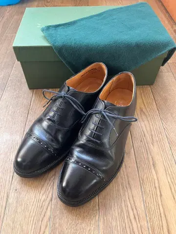 Avon House 영국제 테크닉사 가죽 신발 윙 팁